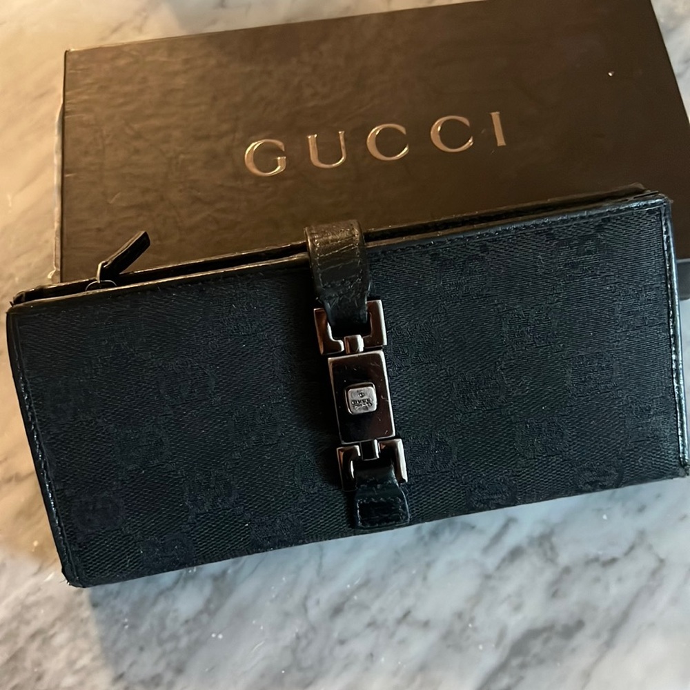 Preloved Authentic Gucci Wallet